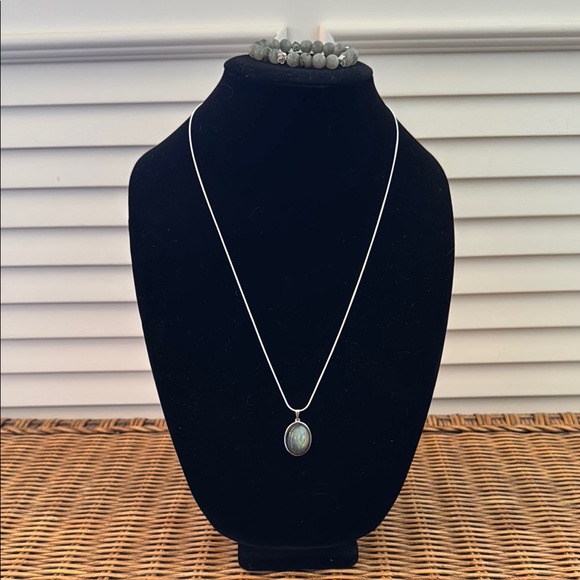 Hand Crafted Jewelry - Labradorite Pendant and Stretch Bracelet Set